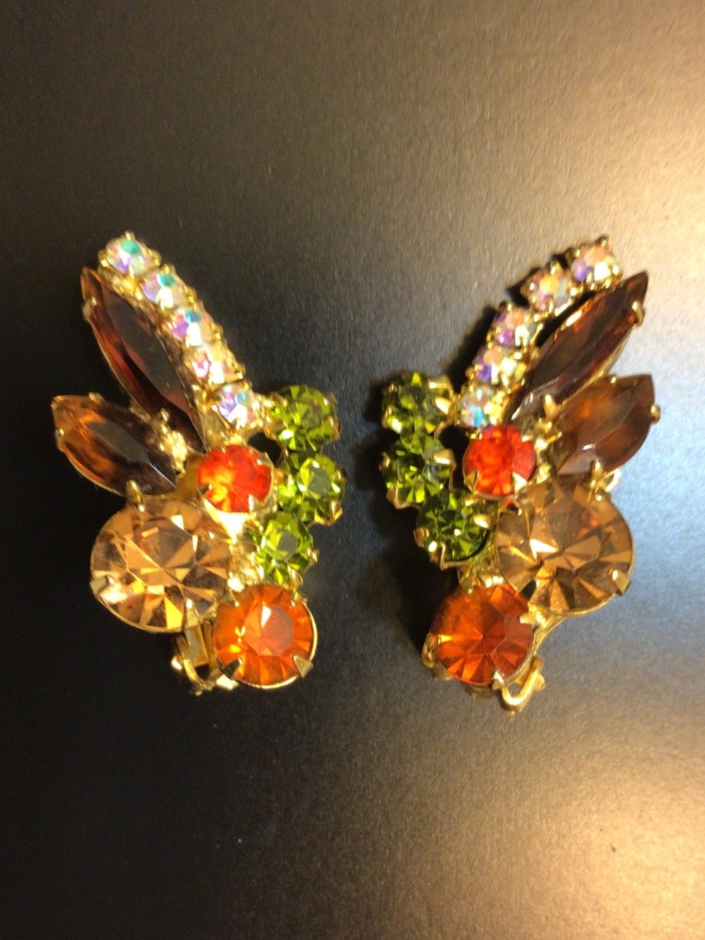 Vintage Juliana DeLizza & Elster (D&E) Clip-on Earrings "Autumn Palette"